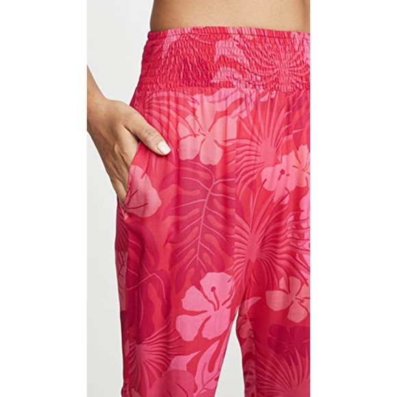 Mikoh Kahuku Ruched Waist Pants In Luau Lei - Picture 4 of 12